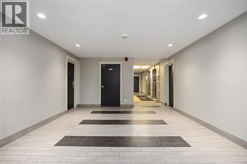 10 Derby Lane Unit# 1202, Sarnia, ON - Indoor Photo Showing Other Room