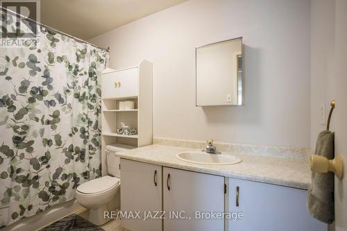 77 Caronia Square, Toronto (Malvern), ON - Indoor Photo Showing Bathroom