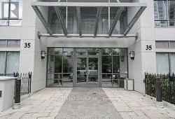 917 - 35 HOLLYWOOD AVENUE  Toronto, ON M2N 0A9