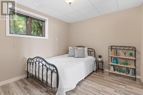 126 Pinewood Boulevard, Kawartha Lakes (Carden), ON - Indoor Photo Showing Bedroom