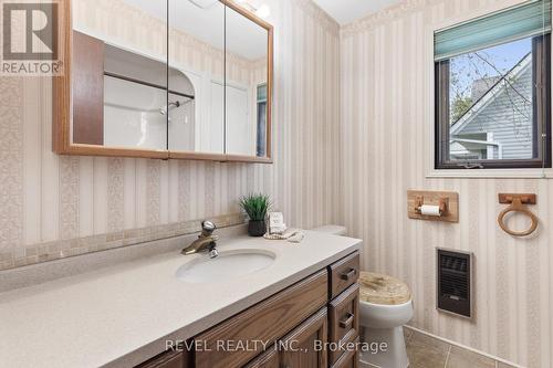 126 Pinewood Boulevard, Kawartha Lakes (Carden), ON - Indoor Photo Showing Bathroom