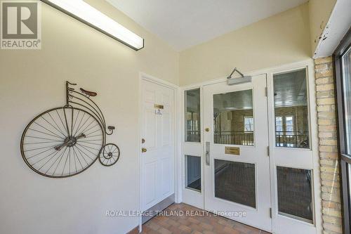 306 - 460 Wellington Street, London East (East F), ON - Indoor Photo Showing Other Room