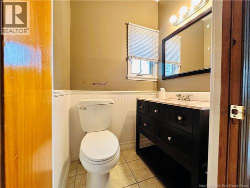 84 Howard Street, Miramichi, NB - Indoor Photo Showing Bathroom