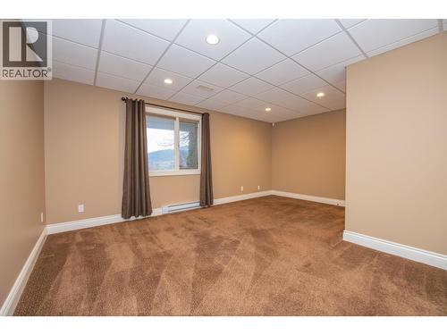 7903 Lakeview Drive, Coldstream, BC - Indoor Photo Showing Other Room