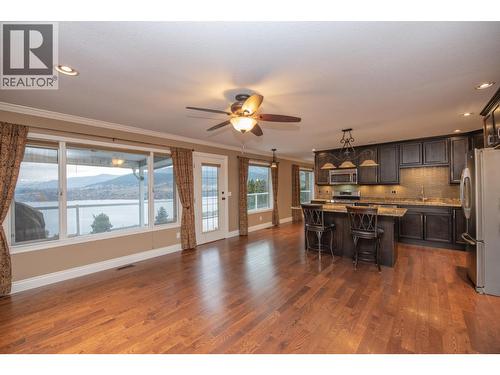 7903 Lakeview Drive, Coldstream, BC - Indoor Photo Showing Kitchen
