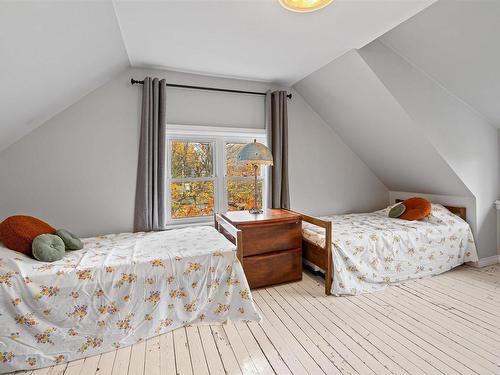 132 Prince Albert Road, Dartmouth, NS 