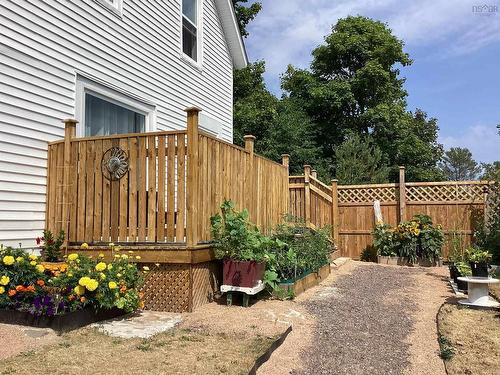 21 Prince Street, Parrsboro, NS 