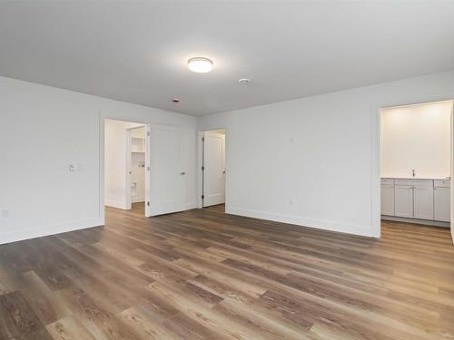 8 Miller Road, Elmsdale, NS 