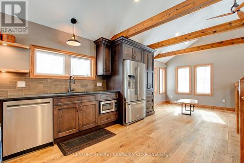10771 Melrose Drive, Middlesex Centre, ON - Indoor Photo Showing Kitchen