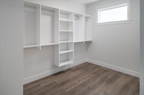 4544 Suncrest Rd, Nanaimo, BC 