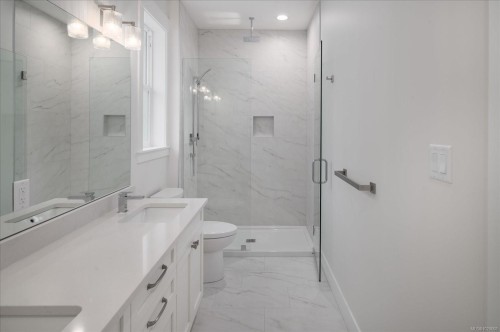 4544 Suncrest Rd, Nanaimo, BC 