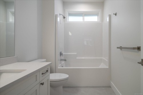 4544 Suncrest Rd, Nanaimo, BC 