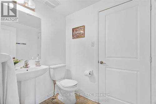 C - 440 Via Verona Avenue, Ottawa, ON - Indoor Photo Showing Bathroom
