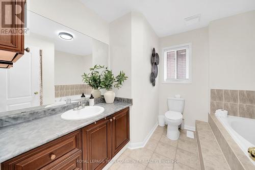 170 Tiller Trail, Brampton, ON - Indoor Photo Showing Bathroom