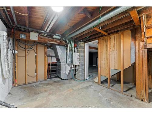 448 Ellis Street West, Windsor, ON 