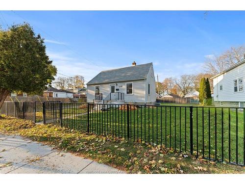 448 Ellis Street West, Windsor, ON 