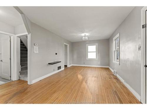 448 Ellis Street West, Windsor, ON 