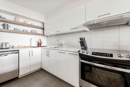 Kitchen - 25-50 Rue St-Paul O., Montréal (Ville-Marie), QC - Indoor Photo Showing Kitchen