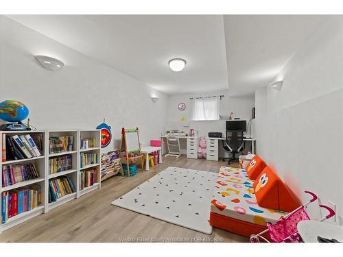 4241 Pioneer Avenue, Windsor, ON 