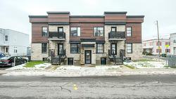 174  - 176 Rue Cousins N.  Saint-Jean-Sur-Richelieu, QC J3B 5T2