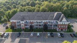 108-1460 Av. de Rochechouart  Saint-Jérôme, QC J7Z 0C2