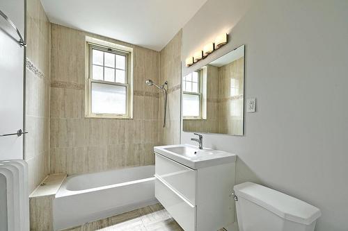 Salle de bains - 31-4326 Rue Sherbrooke O., Westmount, QC - Indoor Photo Showing Bathroom