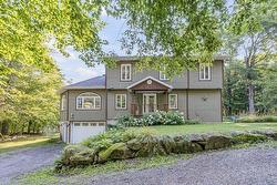 2535  - 2535B Rue Clément  Québec (Charlesbourg), QC G2N 0A2