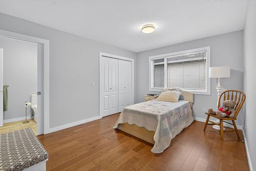 81-1201 Cameron Avenue, Kelowna, BC - Indoor Photo Showing Bedroom