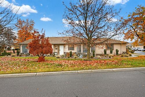 81-1201 Cameron Avenue, Kelowna, BC - Outdoor