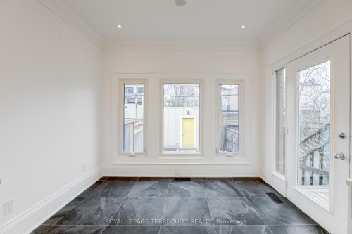 5 Aberdeen Avenue, Toronto, ON - Indoor Photo Showing Other Room