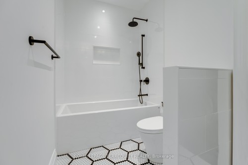 5 Aberdeen Avenue, Toronto, ON - Indoor