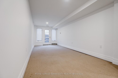 5 Aberdeen Avenue, Toronto, ON - Indoor Photo Showing Other Room