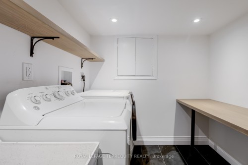 5 Aberdeen Avenue, Toronto, ON - Indoor Photo Showing Laundry Room