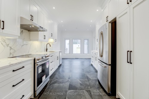 5 Aberdeen Avenue, Toronto, ON - Indoor Photo Showing Kitchen With Upgraded Kitchen