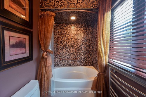 1191 Grange Road, Oakville, ON - Indoor Photo Showing Bathroom