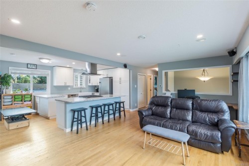 5523 Fernandez Pl, Nanaimo, BC 