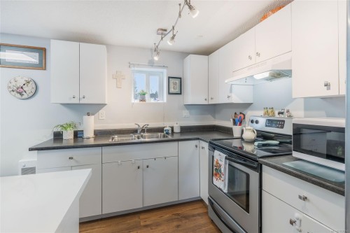 5523 Fernandez Pl, Nanaimo, BC 