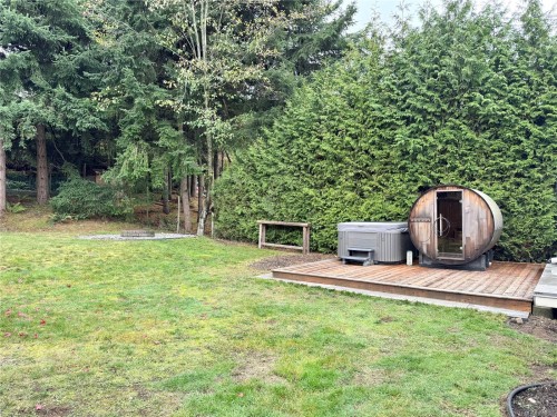 5211 Hammond Bay Rd, Nanaimo, BC 