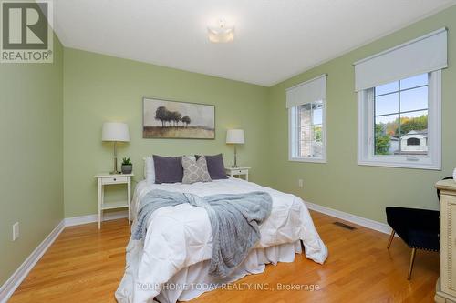 114 Russell Street, Halton Hills, ON - Indoor Photo Showing Bedroom