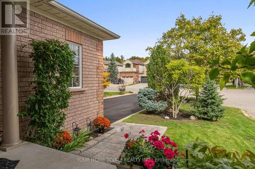 114 Russell Street, Halton Hills, ON - Outdoor