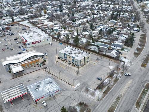 3-2536 Main St, Winnipeg, MB 