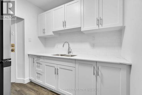 2 - 69 Cartwright Street, London East (East F), ON - Indoor Photo Showing Kitchen With Double Sink