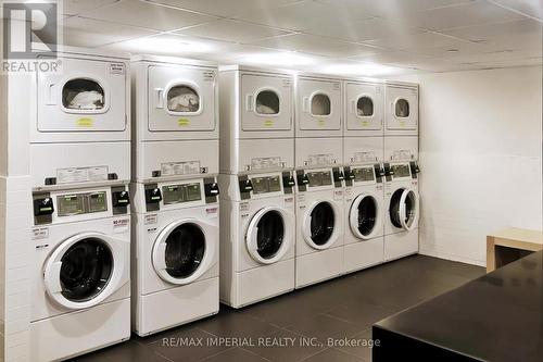 2306 - 21 Iceboat Terrace, Toronto, ON - Indoor Photo Showing Laundry Room