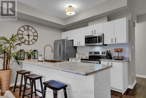 249 - 1730 Grenwich Glen, Pickering (Duffin Heights), ON - Indoor Photo Showing Kitchen With Stainless Steel Kitchen With Double Sink With Upgraded Kitchen