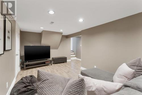 2088 Saxon Road, Oakville, ON - Indoor