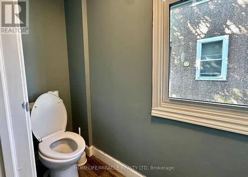 175 Burgar Street, Welland, ON - Indoor Photo Showing Bathroom