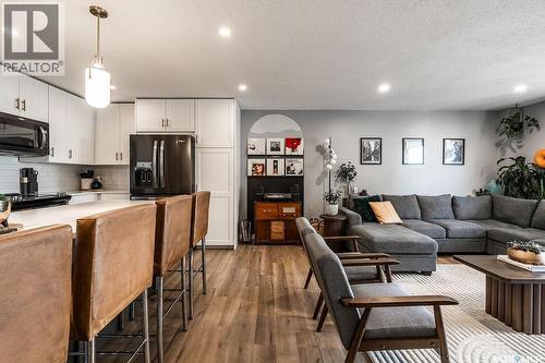 1701 320 5Th Avenue N, Saskatoon, SK - Indoor