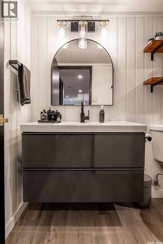 1701 320 5Th Avenue N, Saskatoon, SK - Indoor