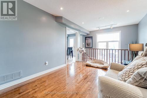 228 Eye Bright Crescent, Ottawa, ON - Indoor Photo Showing Other Room