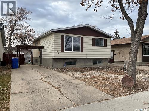 62 Andrews CRESCENT  Regina, SK S4R 7X7